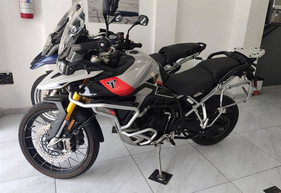 TRIUMPH TIGER 900 RALLY PRO TRIUMPH TIGER 900 RALLY PRO
